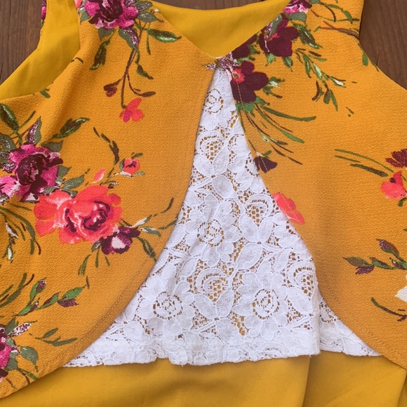 Tank top and shorts floral set - Picture 2 of 2